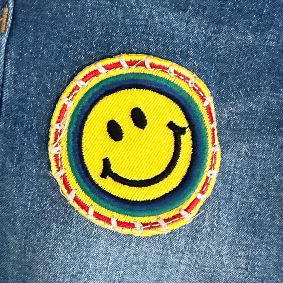 Girls Butter Super Soft Patch Distressed Denim Jeans size 10 - Picture 4 of 11